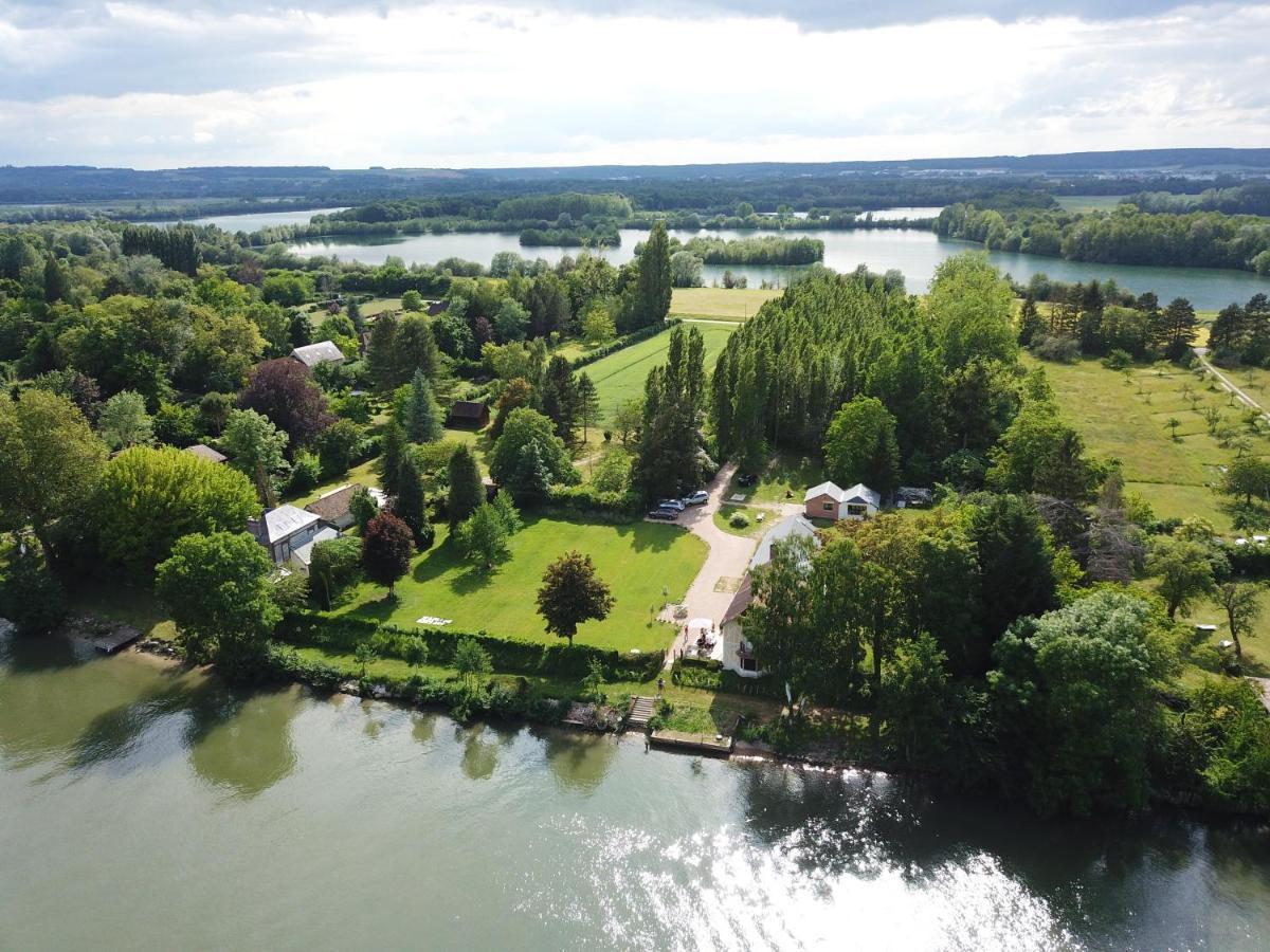 Vila Clairseine Tournedos-sur-Seine Exteriér fotografie