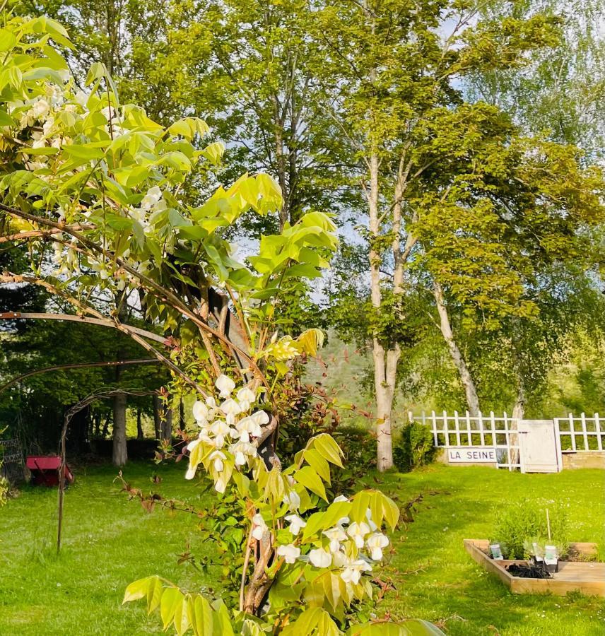 Vila Clairseine Tournedos-sur-Seine Exteriér fotografie